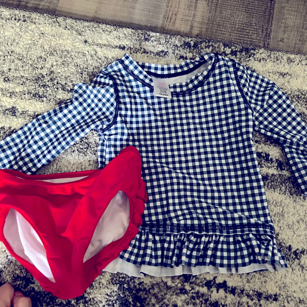 Ruffle butts swim wear